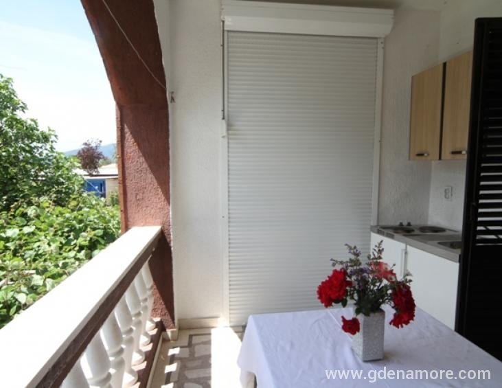APARTMAN 9 9